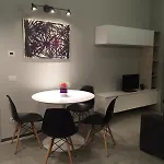 Апартаменты Cozy In Paolo Sarpi With Balcony Милан